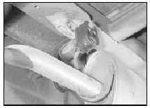27.5b Rear exhaust mounting - P100 model