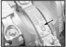 30.5 Main bearing cap identification mark (arrowed)