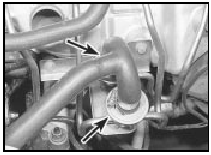 8.36 Pulse-air system check valves (arrowed) - 1.6/1.8 litre (R6A)