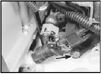 18.9a Fuel rail front securing bolt (arrowed) . . .