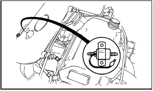 19.1 K-Jetronic system idle speed compensator location