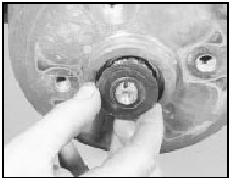 5.3d . . . and remove the thrustwasher