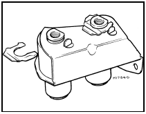 13.3 Pressure regulating valve-to-bracket retaining clip - 1986 models onward